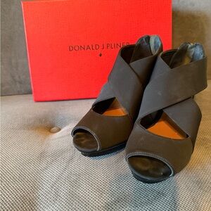Donald J Pliner Apollo Black‎ Strap Wedge (10)